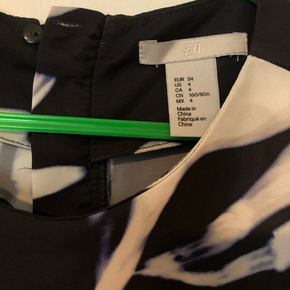 H&M TOP - Picture 2 of 2